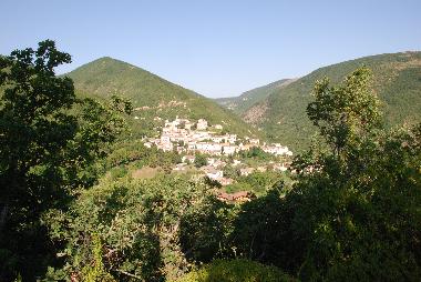 Ferienhaus in Serrapetrona (Macerata) oder Ferienwohnung oder Ferienhaus