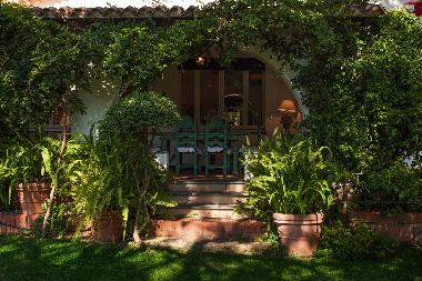 Villa in S. Margherita di Pula (Cagliari) oder Ferienwohnung oder Ferienhaus