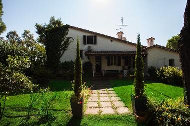Villa in S. Margherita di Pula (Cagliari) oder Ferienwohnung oder Ferienhaus