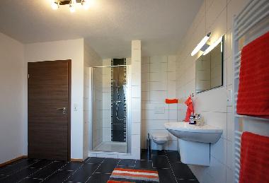 Bad Obergeschoss Ferienhaus Schmied