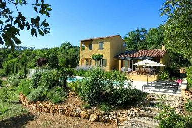 Villa in Thoronet (Var) oder Ferienwohnung oder Ferienhaus