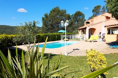 Villa in Monfort Sur Argens (Var) oder Ferienwohnung oder Ferienhaus