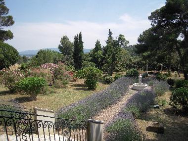 Pension in BADENS (Aude) oder Ferienwohnung oder Ferienhaus