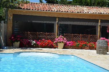 Pension in BADENS (Aude) oder Ferienwohnung oder Ferienhaus