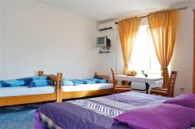 Pension in Tivat (Montenegro) oder Ferienwohnung oder Ferienhaus