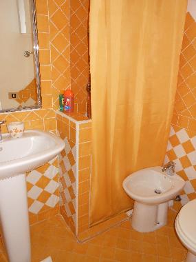 Bad 3 des Hauses (ebenfalls Privat mit Dusche)