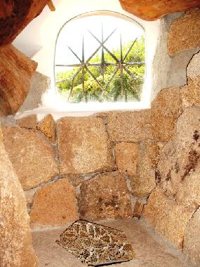 beleuchtete Seitennische