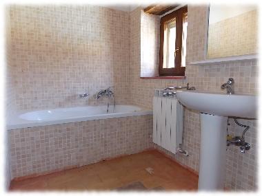 Ferienhaus in Genga (Ancona) oder Ferienwohnung oder Ferienhaus