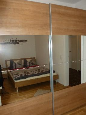 Ferienwohnung Lindenheim Kleiderschrank