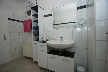 Ferienwohnung Lindenheim Waschtisch