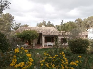 Ferienhaus in SAINT ETIENNE DU GRES (Bouches-du-Rh�ne) oder Ferienwohnung oder Ferienhaus