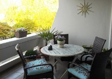 Balkon mit Gartenmbeln