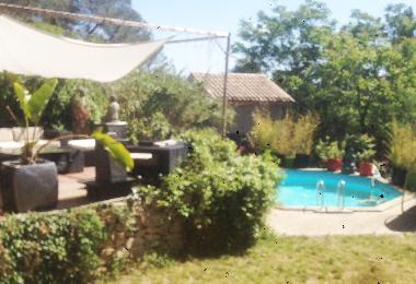 Ferienhaus in NIMES (Gard) oder Ferienwohnung oder Ferienhaus
