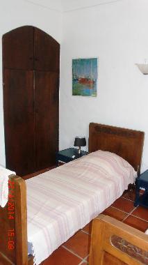 Schlafzimmer Nr. 2  mit 2 Einzelbetten, Gew�lbe-Deke