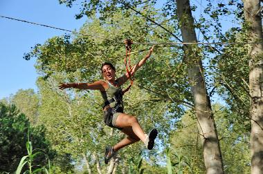 Abenteuer Park neben dem Campingplatz - SQUAD fahren