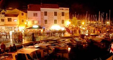 Ferienhaus in Vodice (Sibensko-Kninska) oder Ferienwohnung oder Ferienhaus