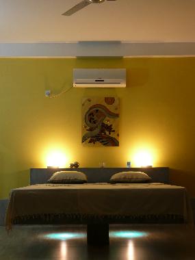 Schlafbereich bei Nacht