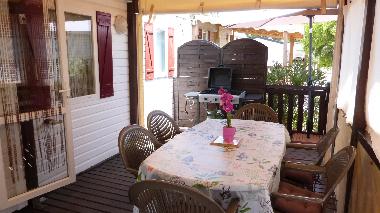 Chalet in Hy�res (Var) oder Ferienwohnung oder Ferienhaus