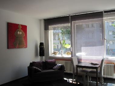 Fensterfront auf Schlueterstrasse