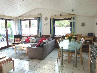 Wohnzimmer und Essecke