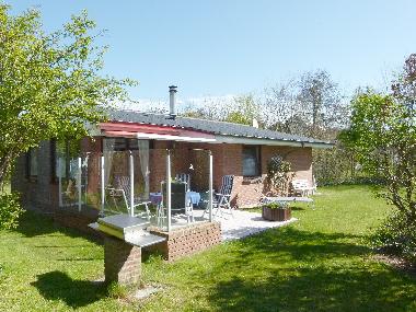 Sdterrasse, Markise, Windschutz und Grill