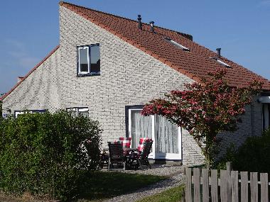Villa Muschelsucher mit mblierter Sonnenterrasse