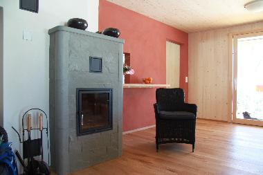 der Aufenthaltsraum mit dem Ofen