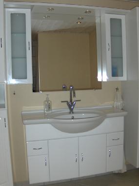 Badezimmer mit Dusche