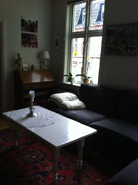 Livingroom 1 of 2