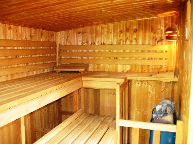 Gartensauna hinterm Haus f�r alle Urlaubsg�ste