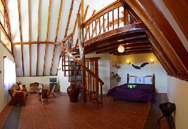 Unterer und oberer Stock in einem der Ferienh�user im Kalachuchi Beach Resort