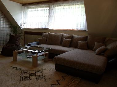 gro�es Wohnzimmer im Obergeschoss