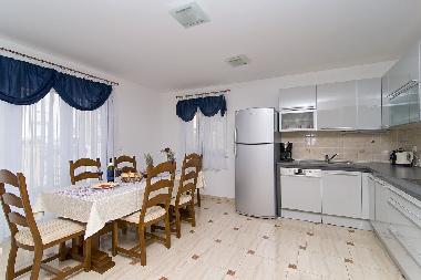 Villa in Okrug Gornji (Splitsko-Dalmatinska) oder Ferienwohnung oder Ferienhaus