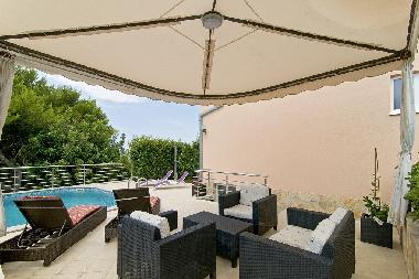 Villa in Okrug Gornji (Splitsko-Dalmatinska) oder Ferienwohnung oder Ferienhaus