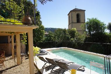 Villa in Cotignac (Var) oder Ferienwohnung oder Ferienhaus