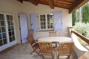 Villa in Flayosc (Var) oder Ferienwohnung oder Ferienhaus
