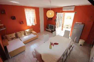 Ferienhaus in Brela Donja (Splitsko-Dalmatinska) oder Ferienwohnung oder Ferienhaus