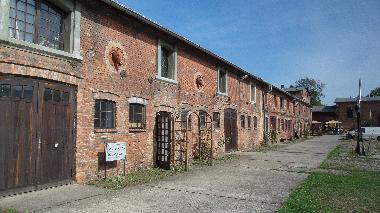  K�nstlerhof Buch mit w�chentlichen Veranstaltungen