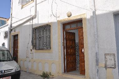 Hauseingang und Parking platz