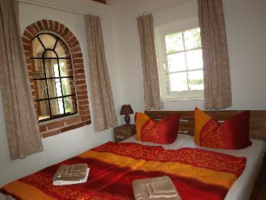 Schlafzimmer 1 im EG