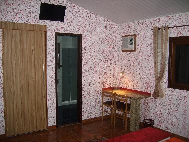 Zimmer (3) mit Ehebett