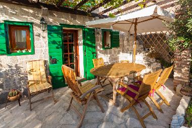 Ferienhaus in Makarska (Splitsko-Dalmatinska) oder Ferienwohnung oder Ferienhaus