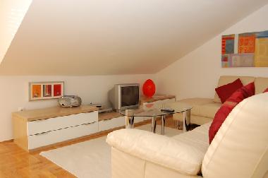 Ferienwohnung in Krvavica (Splitsko-Dalmatinska) oder Ferienwohnung oder Ferienhaus