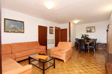 Ferienhaus in Zadar (Zadarska) oder Ferienwohnung oder Ferienhaus