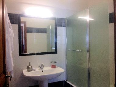 Ferienwohnung in uzs (Gard) oder Ferienwohnung oder Ferienhaus