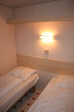 Wohnwagen in Rauzan (Dordogne) oder Ferienwohnung oder Ferienhaus