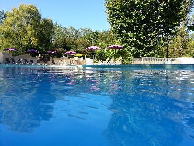 Wohnwagen in Rauzan (Dordogne) oder Ferienwohnung oder Ferienhaus