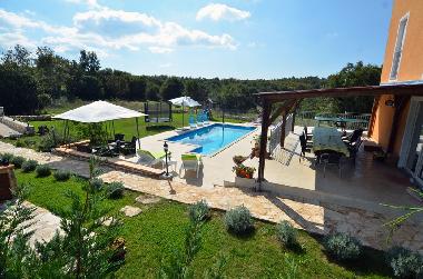 Villa in Kanfanar (Istarska) oder Ferienwohnung oder Ferienhaus