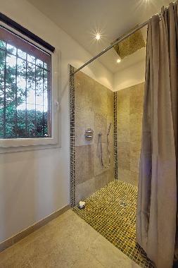 Villa in Grasse (Alpes-Maritimes) oder Ferienwohnung oder Ferienhaus