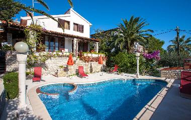 Villa in Seget Vranjica (Splitsko-Dalmatinska) oder Ferienwohnung oder Ferienhaus